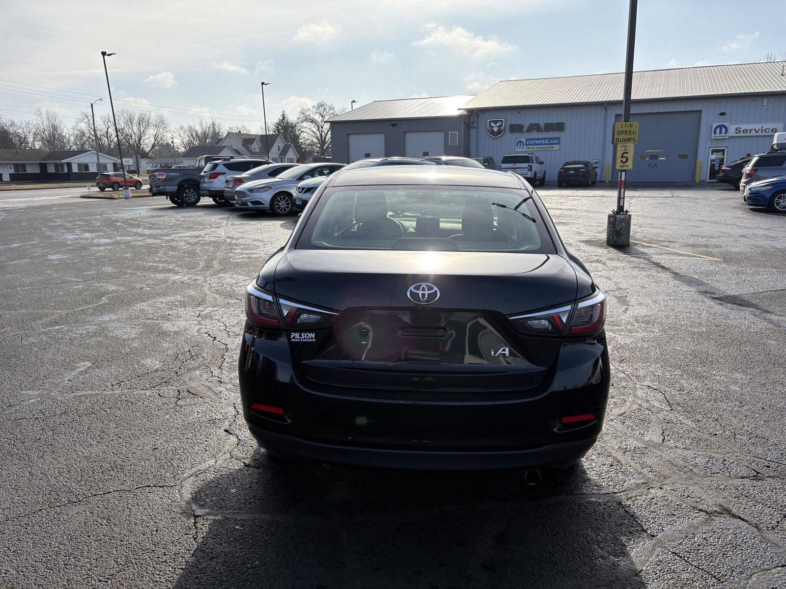 Used 2017 Toyota Yaris iA image 7