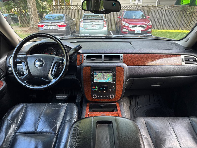 Used 2007 Chevrolet Tahoe LTZ w/ LTZ Preferred Equipment Group AWD/4WD image 20