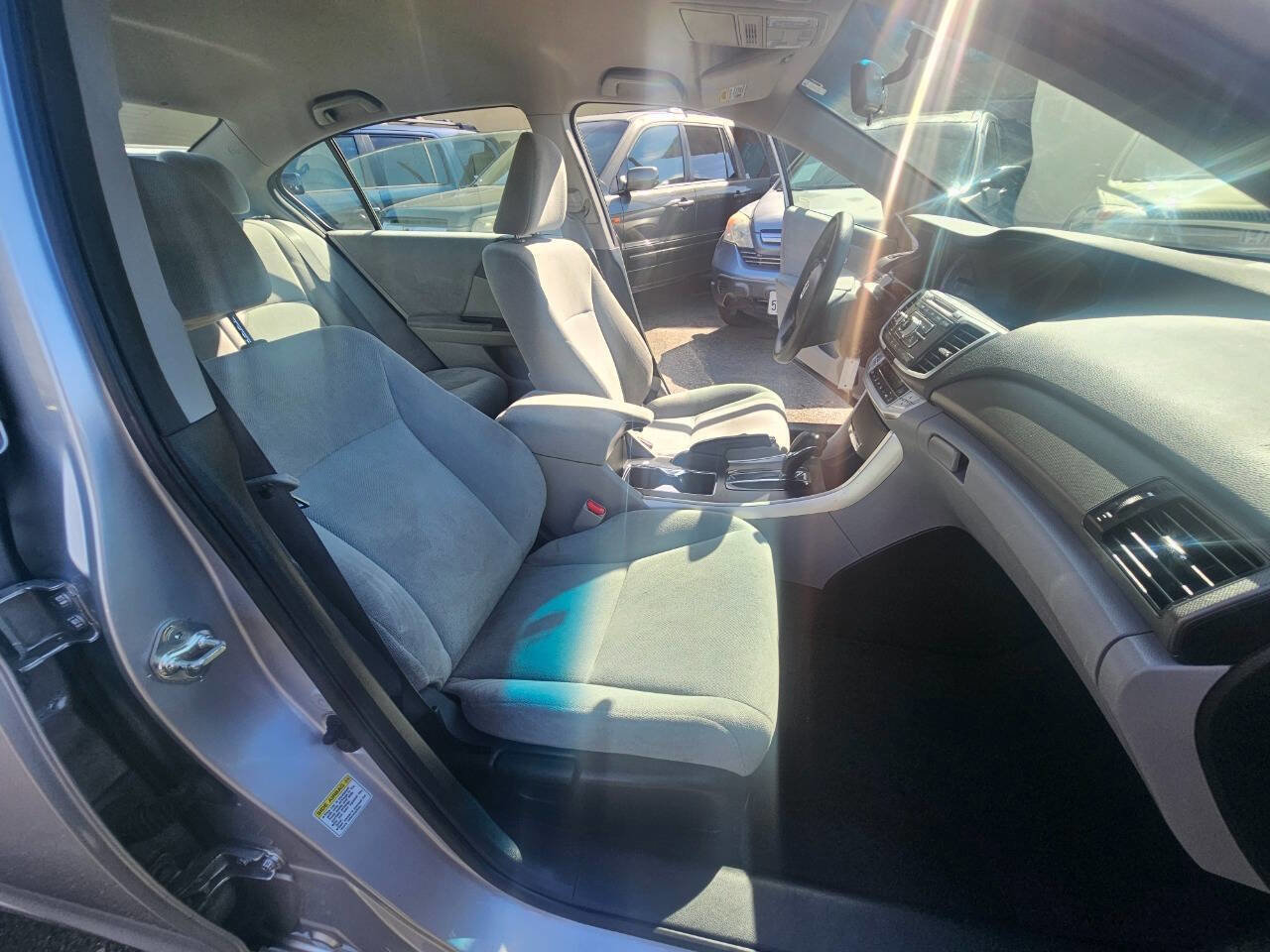 Used 2013 Honda Accord LX image 19