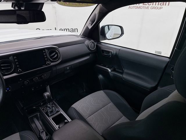 Used 2020 Toyota Tacoma TRD Sport RWD image 21