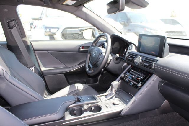 Certified 2025 Lexus IS 350 F Sport RWD image 5