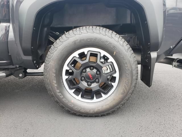 New 2026 Toyota Tacoma TRD Off-Road AWD/4WD image 20