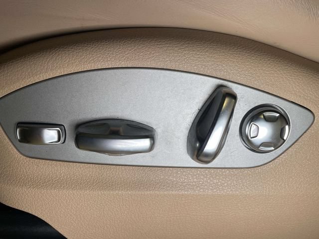 Certified 2020 Porsche Macan AWD/4WD image 18