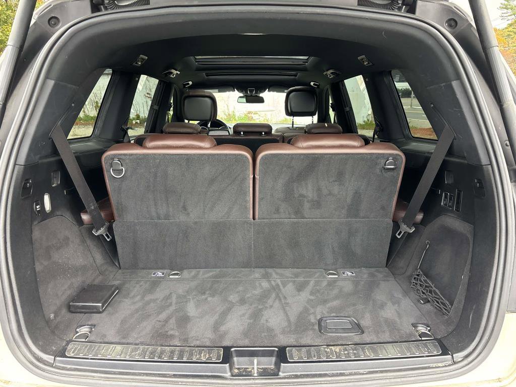 Used 2015 Mercedes-Benz GL 550 4MATIC image 11