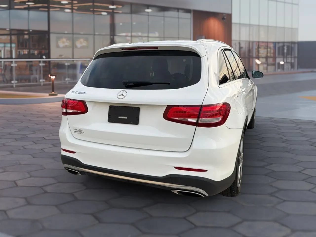 Used 2017 Mercedes-Benz GLC 300 w/ Premium 2 Package image 9