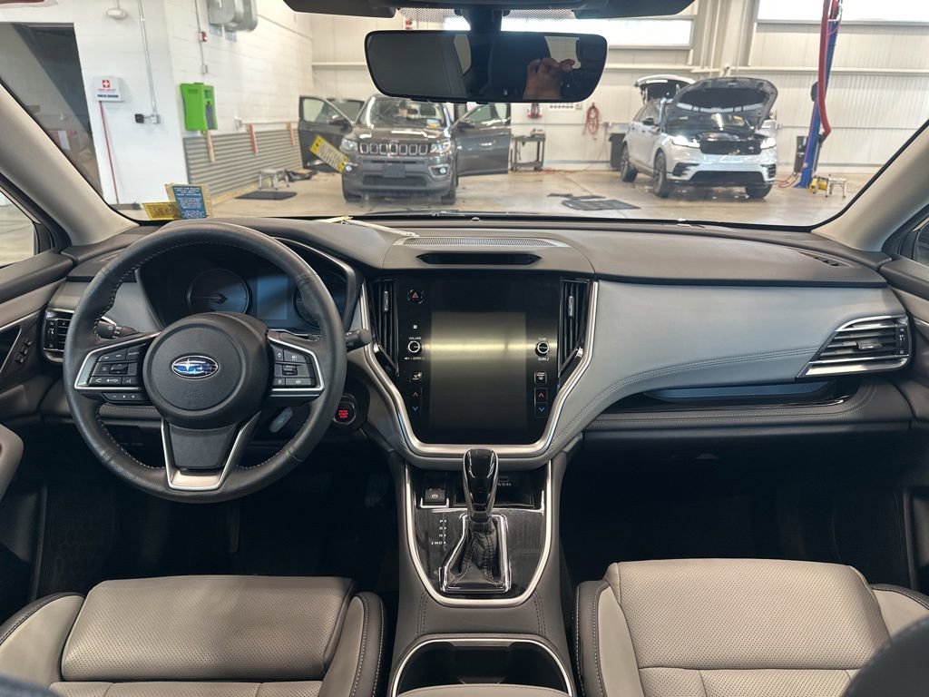 Used 2023 Subaru Outback Limited AWD/4WD image 6