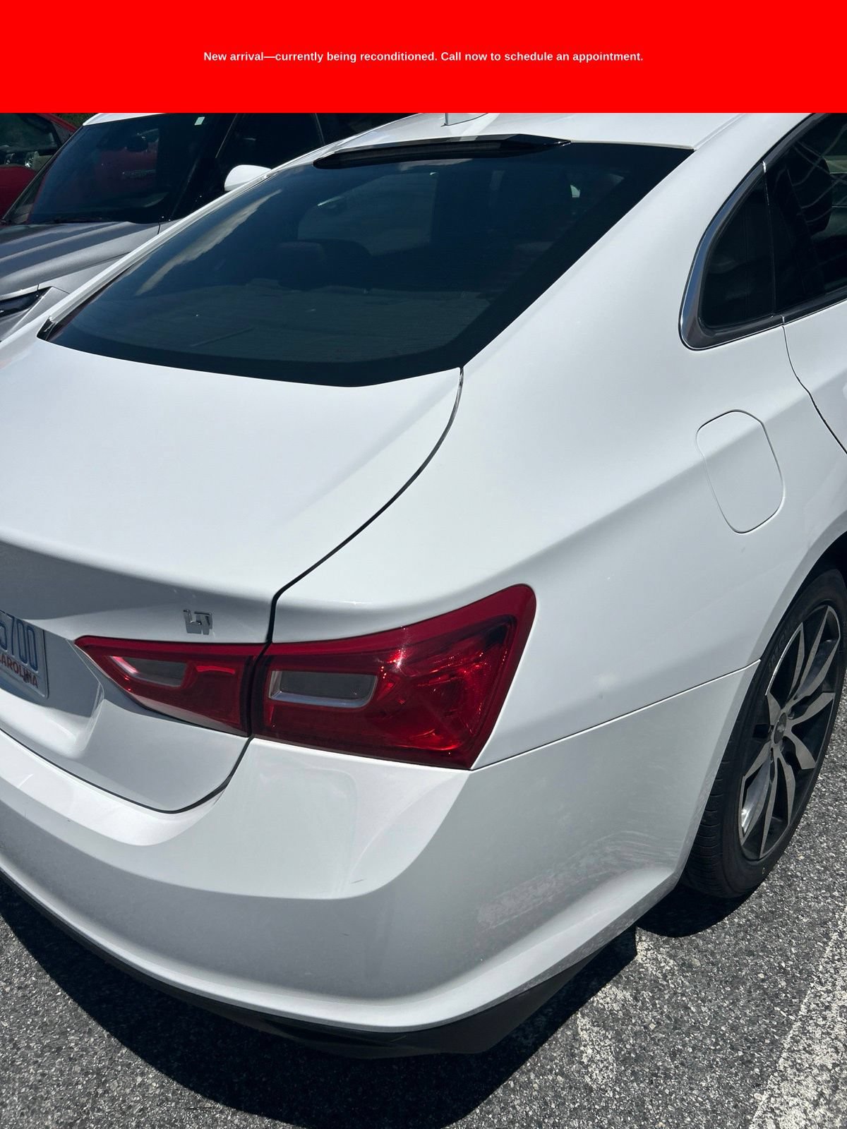 Used 2017 Chevrolet Malibu LT w/ Leather Package FWD image 12