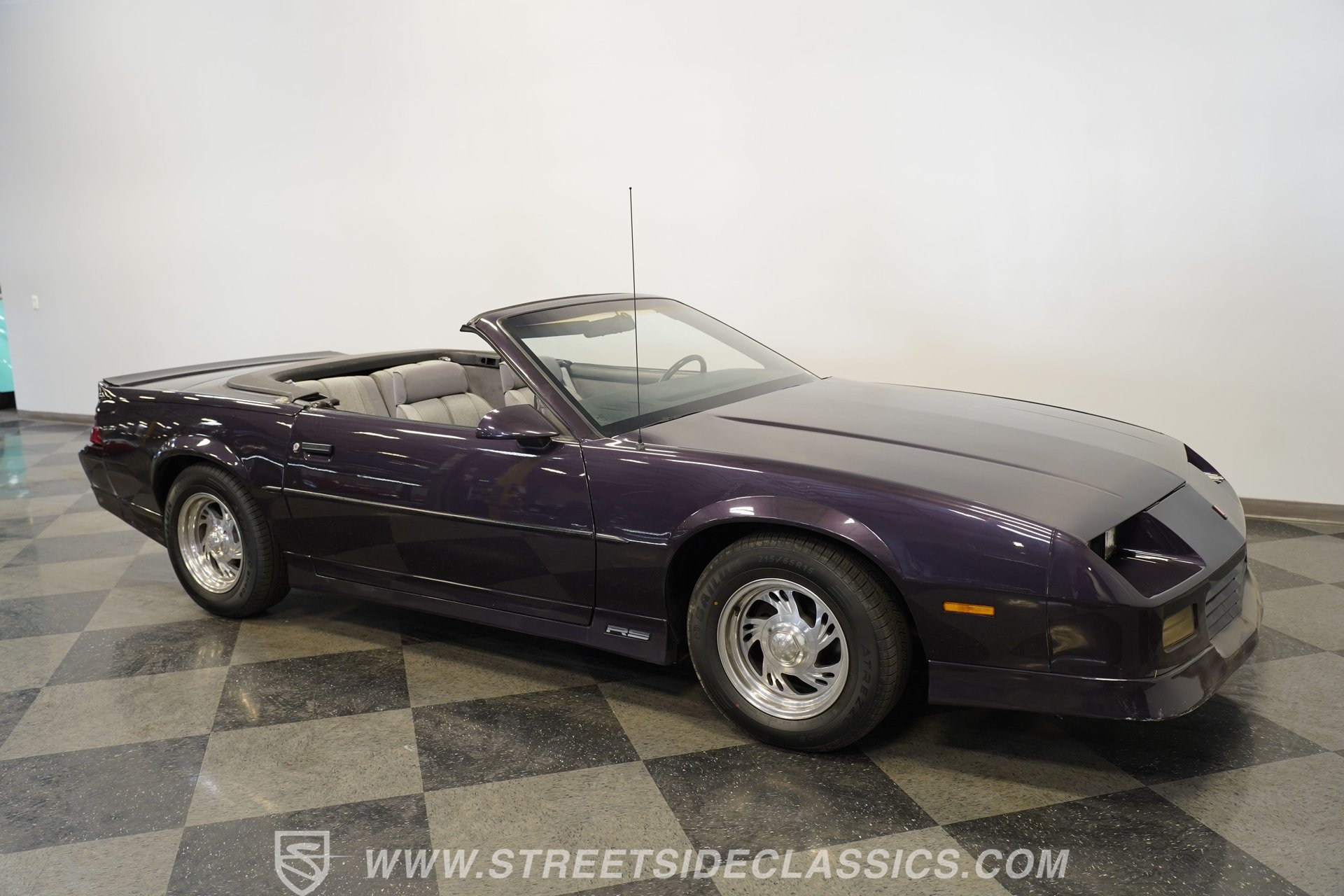 Used 1989 Chevrolet Camaro RS RWD image 16