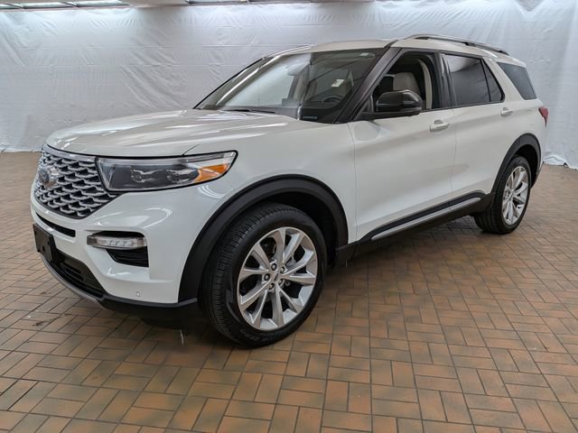 Certified 2023 Ford Explorer Platinum w/ Technology Package image 3