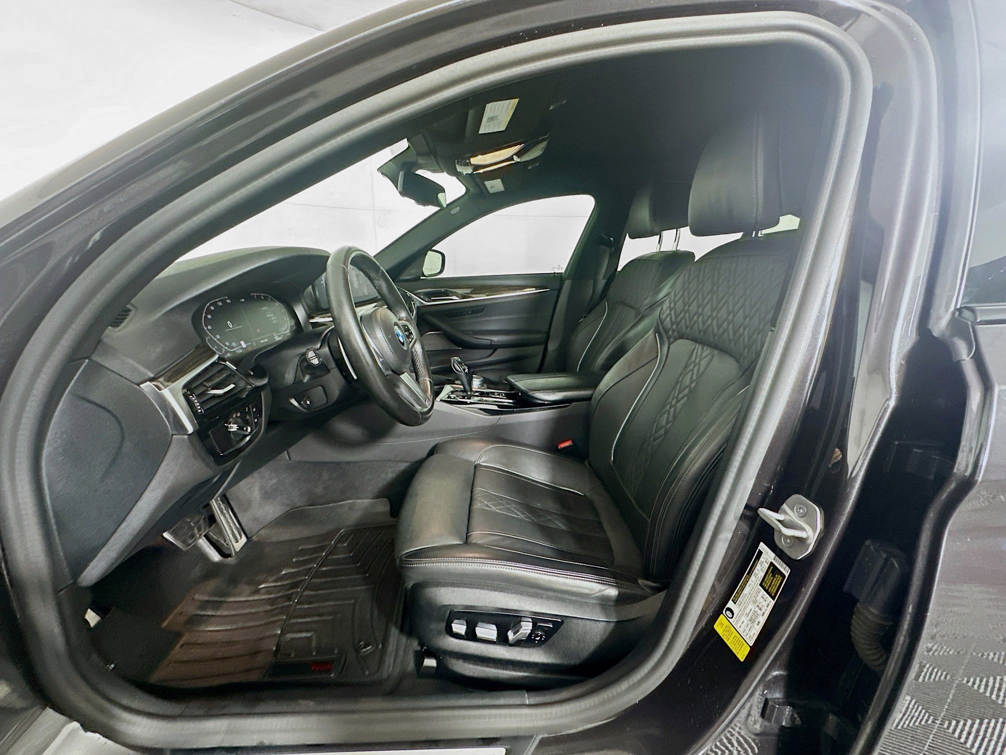 Used 2021 BMW 540i w/ M Sport Package image 13
