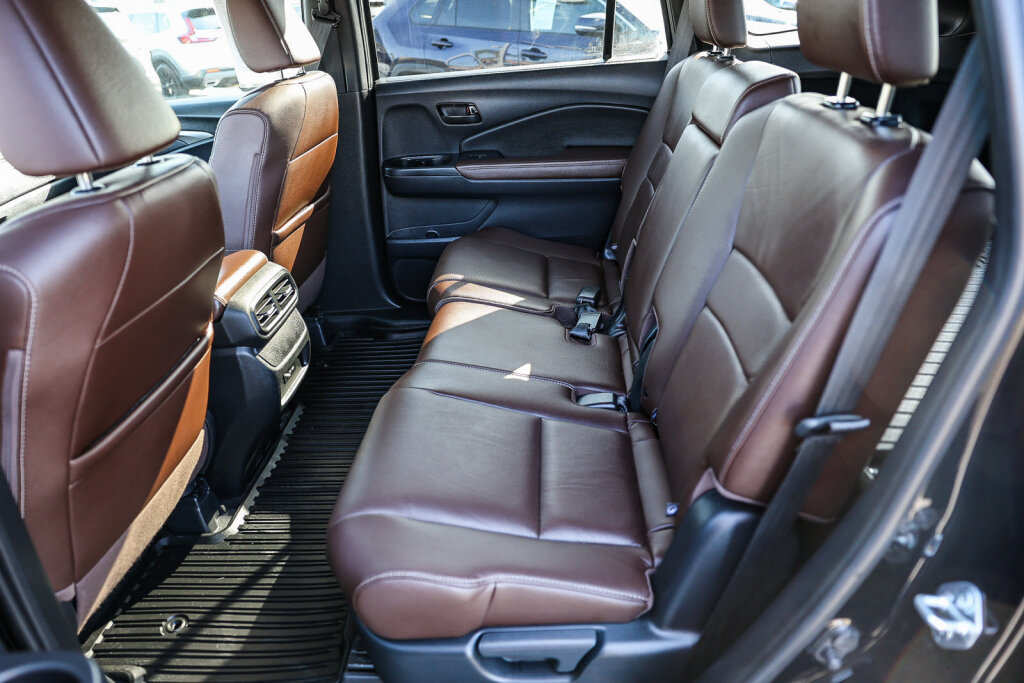 Used 2024 Honda Passport EX-L image 8