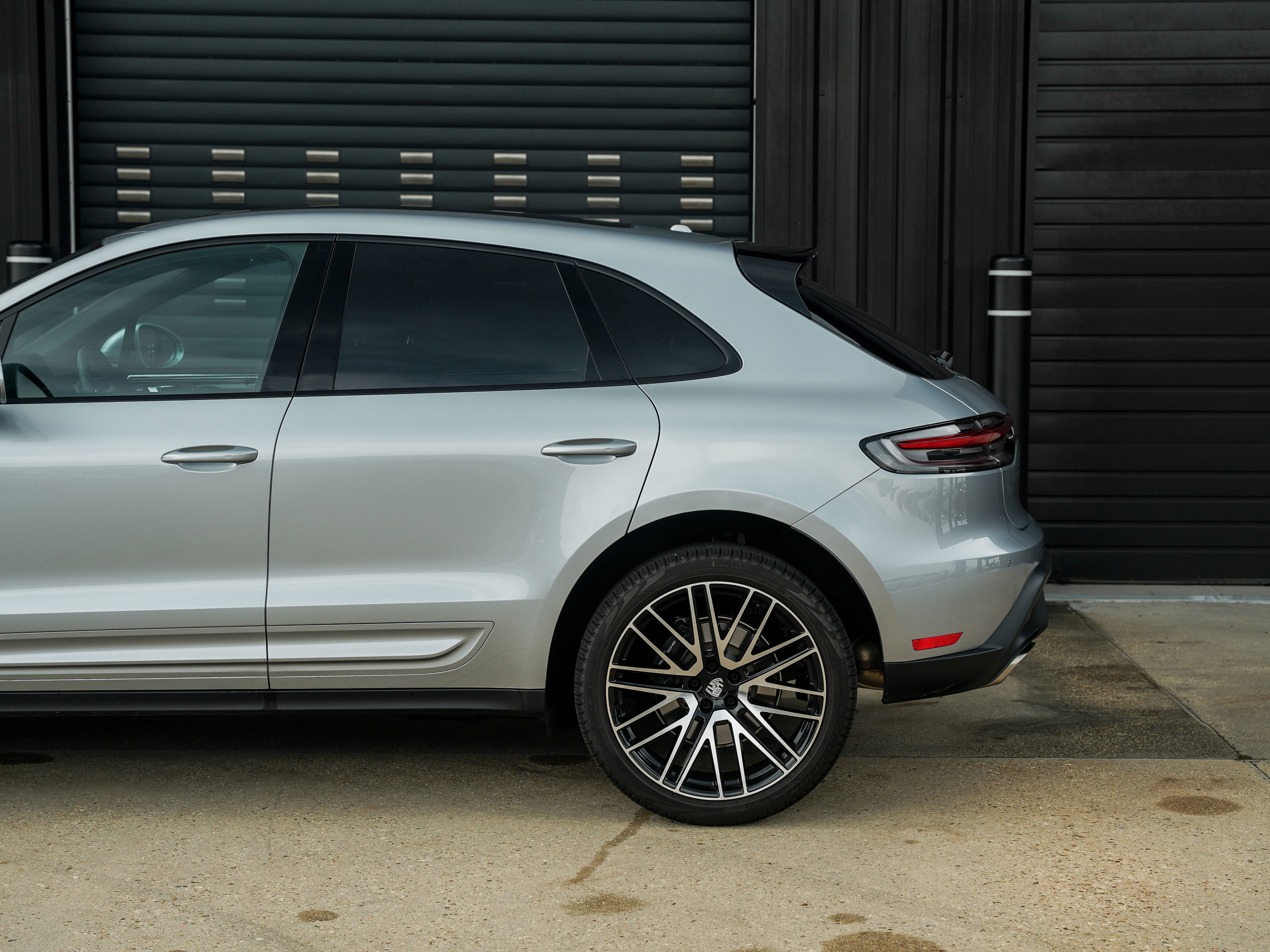 New 2025 Porsche Macan image 12