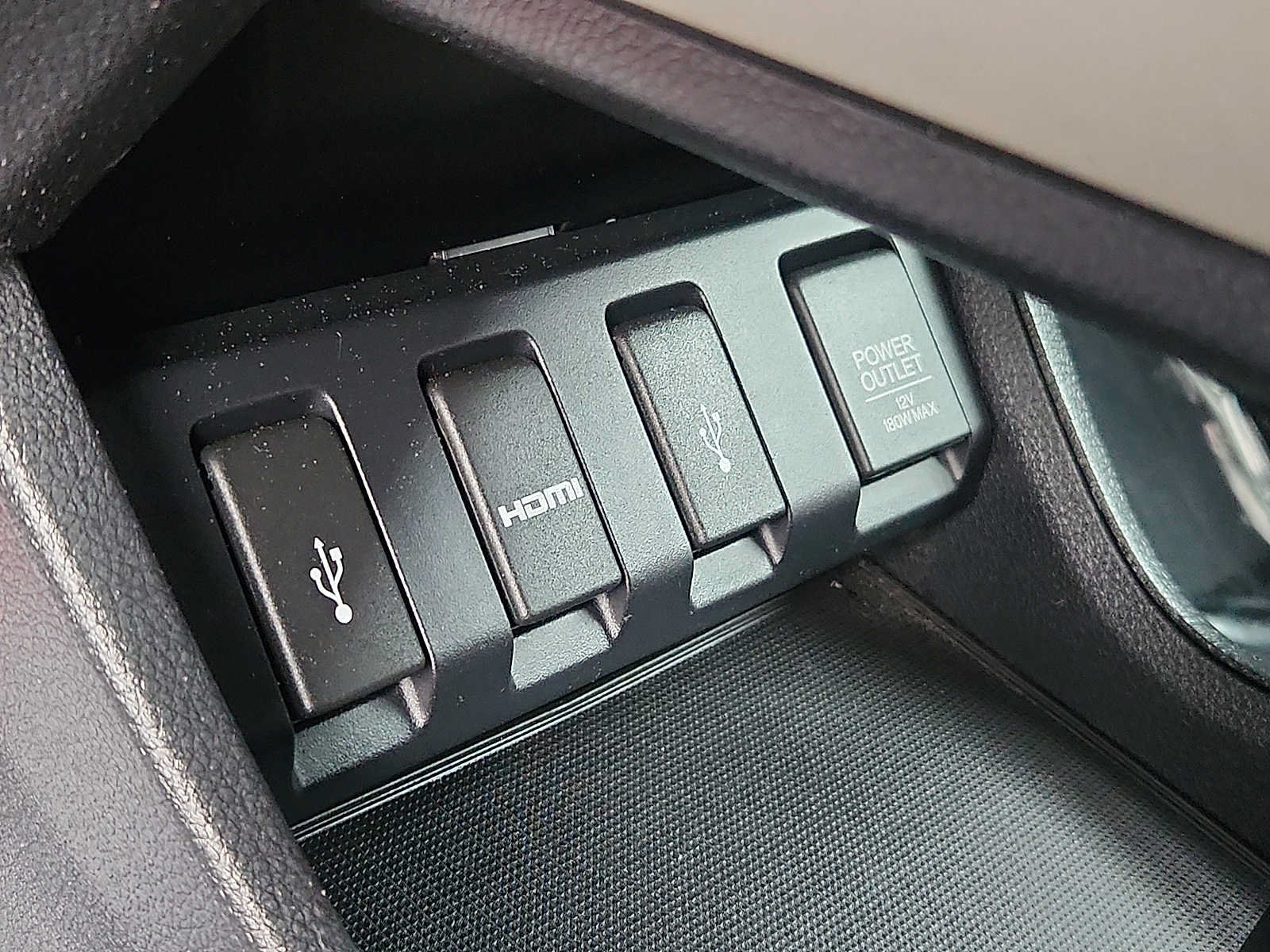 Used 2018 Honda HR-V EX image 25