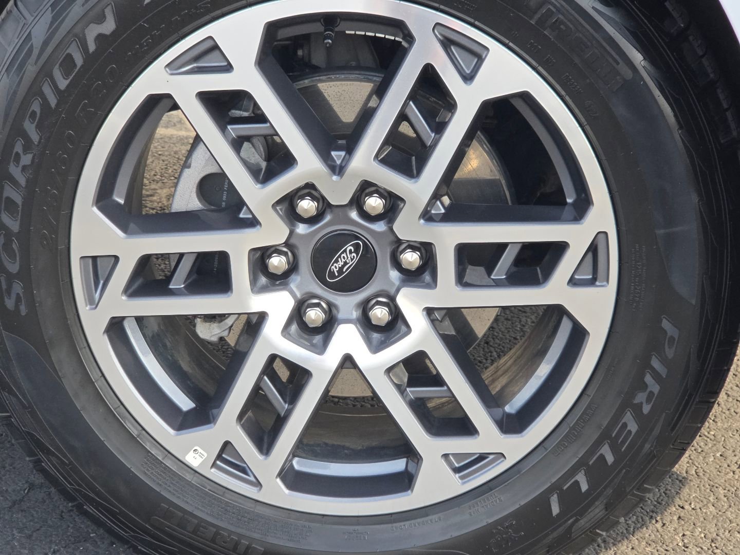 Used 2025 Ford Expedition Active image 11