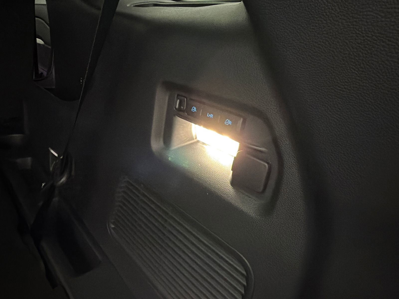 New 2026 Ford Explorer ST w/ Sun And Sound Package image 7