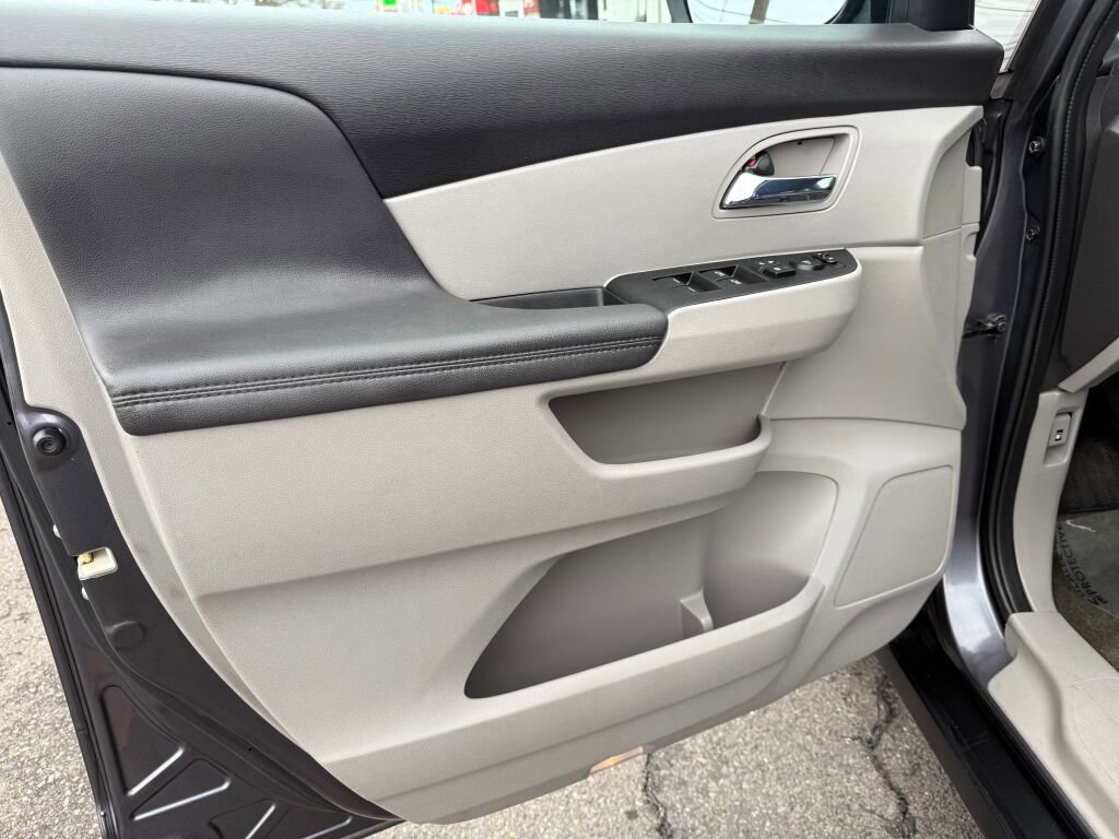 Used 2016 Honda Odyssey EX-L image 10