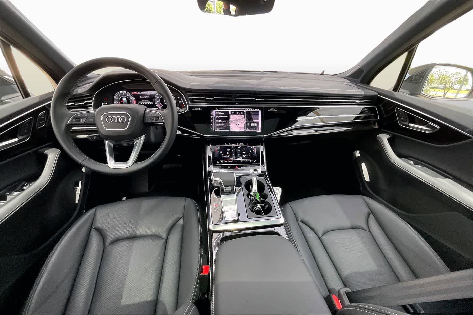 Used 2026 Audi Q7 3.0T Premium Plus w/ Premium Plus Package AWD/4WD image 16