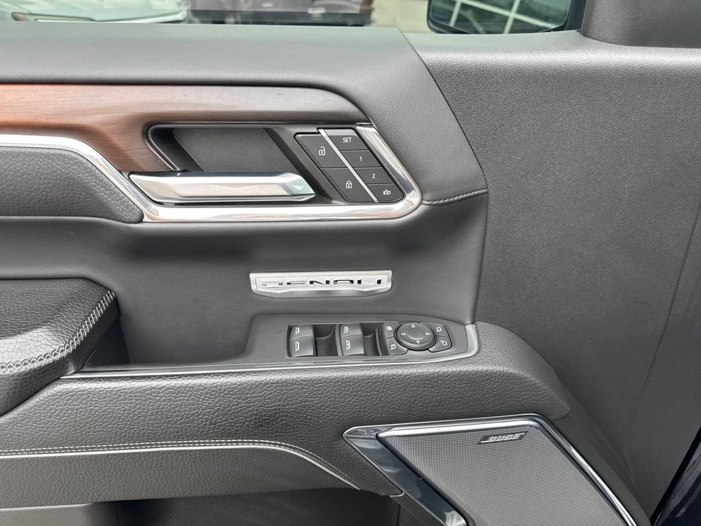 Used 2024 GMC Sierra 1500 Denali w/ Denali Reserve Package AWD/4WD image 11