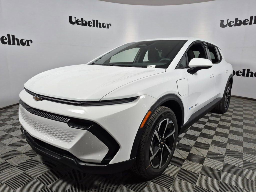 New 2026 Chevrolet Equinox EV LT image 3
