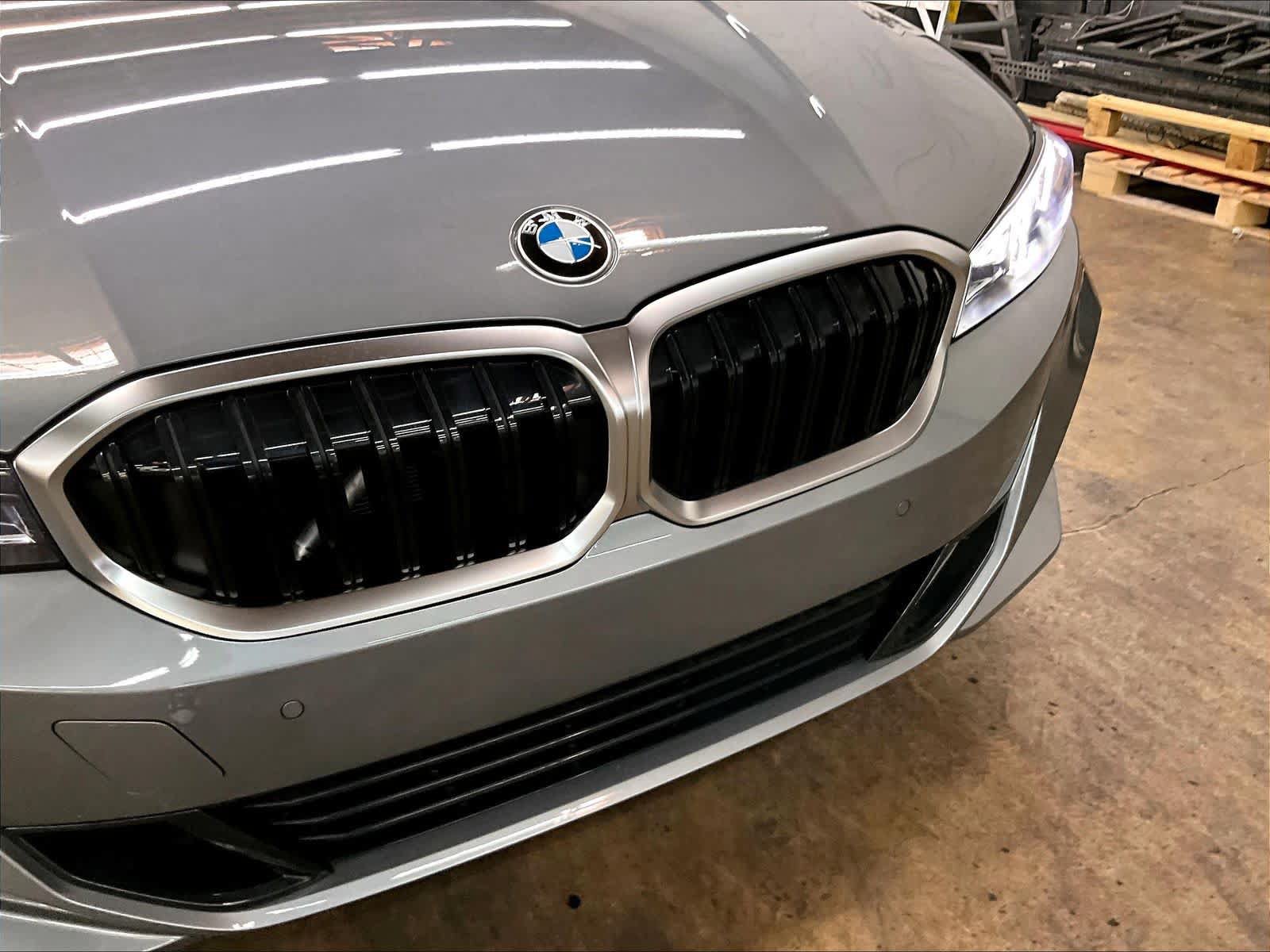 Used 2026 BMW 330i Sedan w/ Premium Package RWD image 33