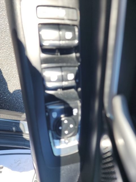 Used 2020 Kia Telluride LX FWD image 22