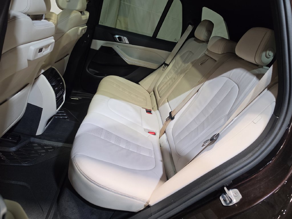 Used 2019 BMW X5 xDrive40i w/ Convenience Package AWD/4WD image 25