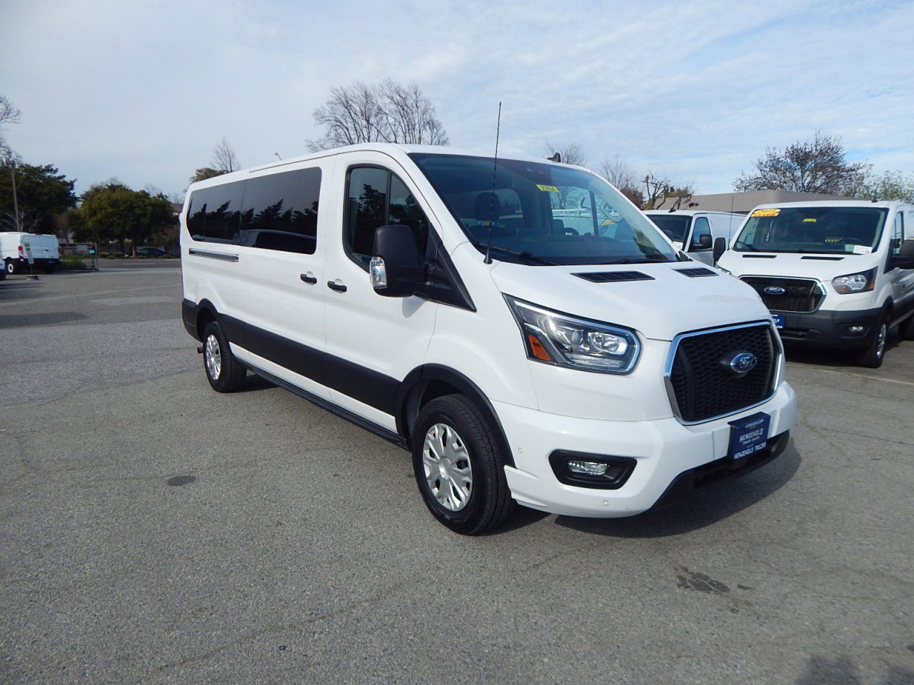 Used 2023 Ford Transit 350 XLT image 11
