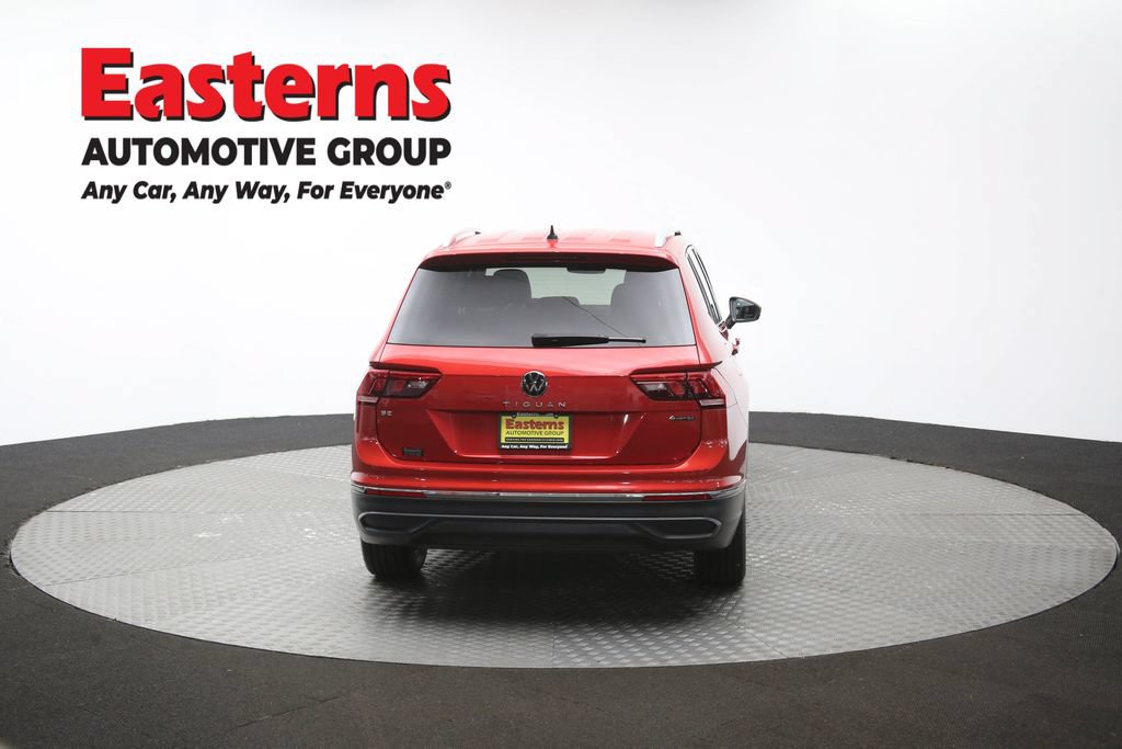 Used 2023 Volkswagen Tiguan SE AWD/4WD image 35