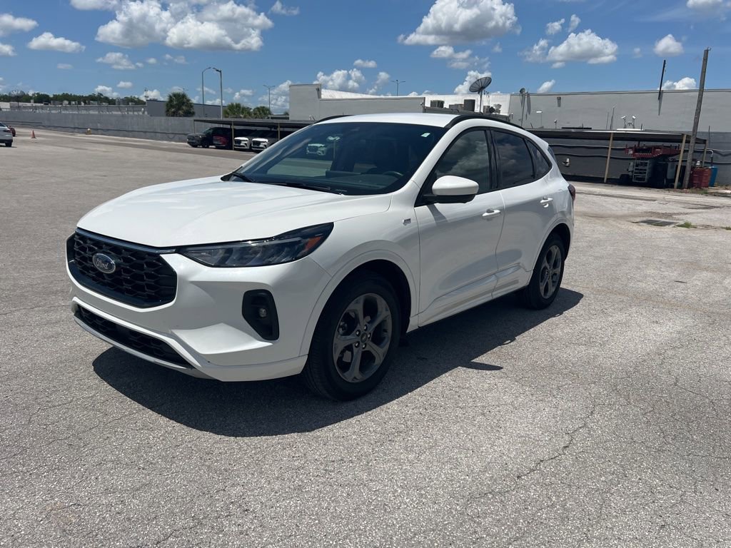 Used 2023 Ford Escape ST-Line Select w/ Tech Pack #2 AWD/4WD image 7