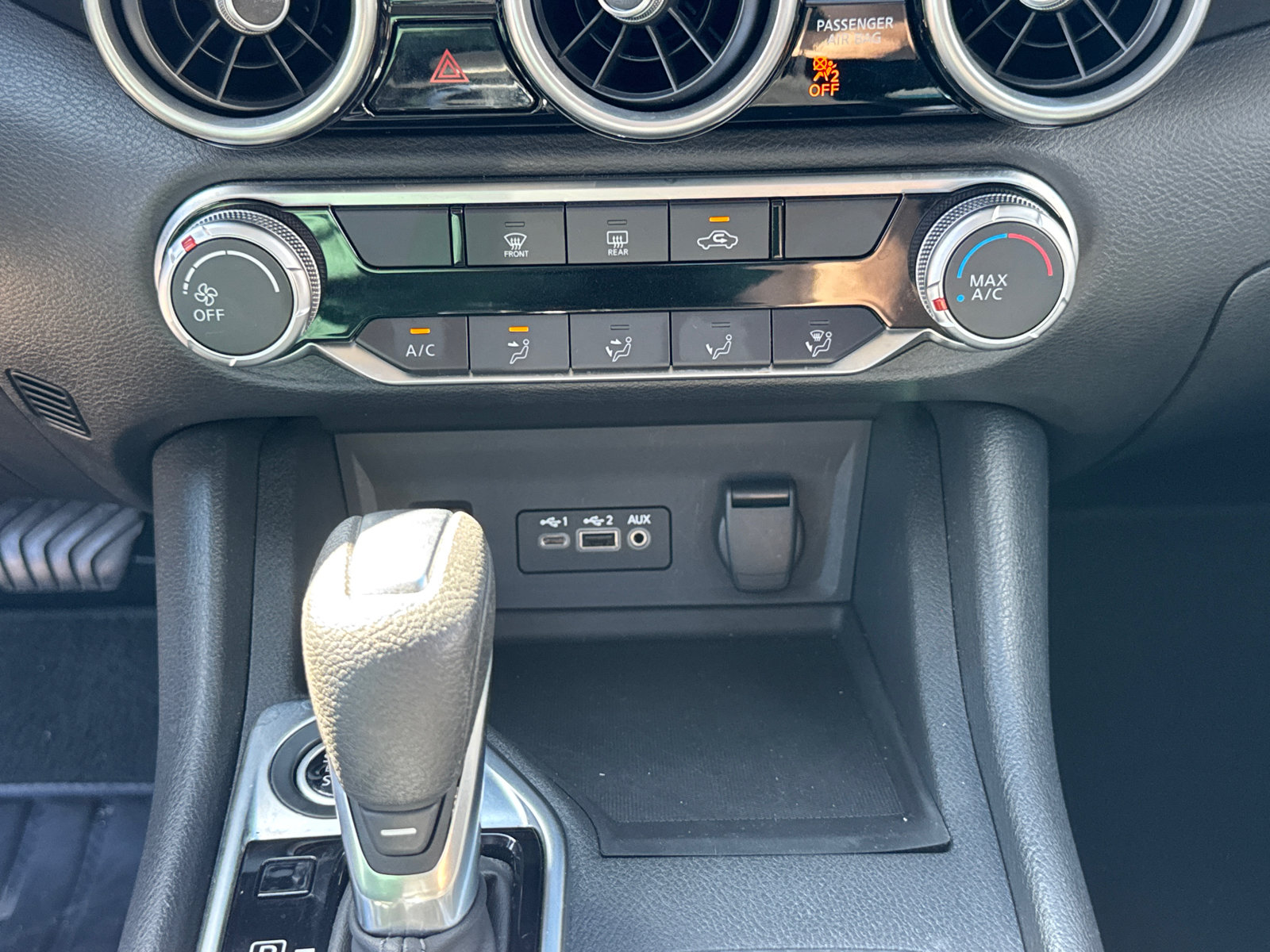 Used 2025 Nissan Sentra SV FWD image 12