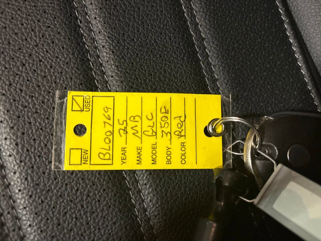 Used 2025 Mercedes-Benz GLC 350e GLC 350e image 30