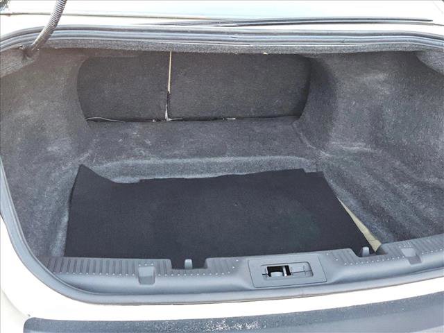 Used 2018 Ford Taurus Limited image 6