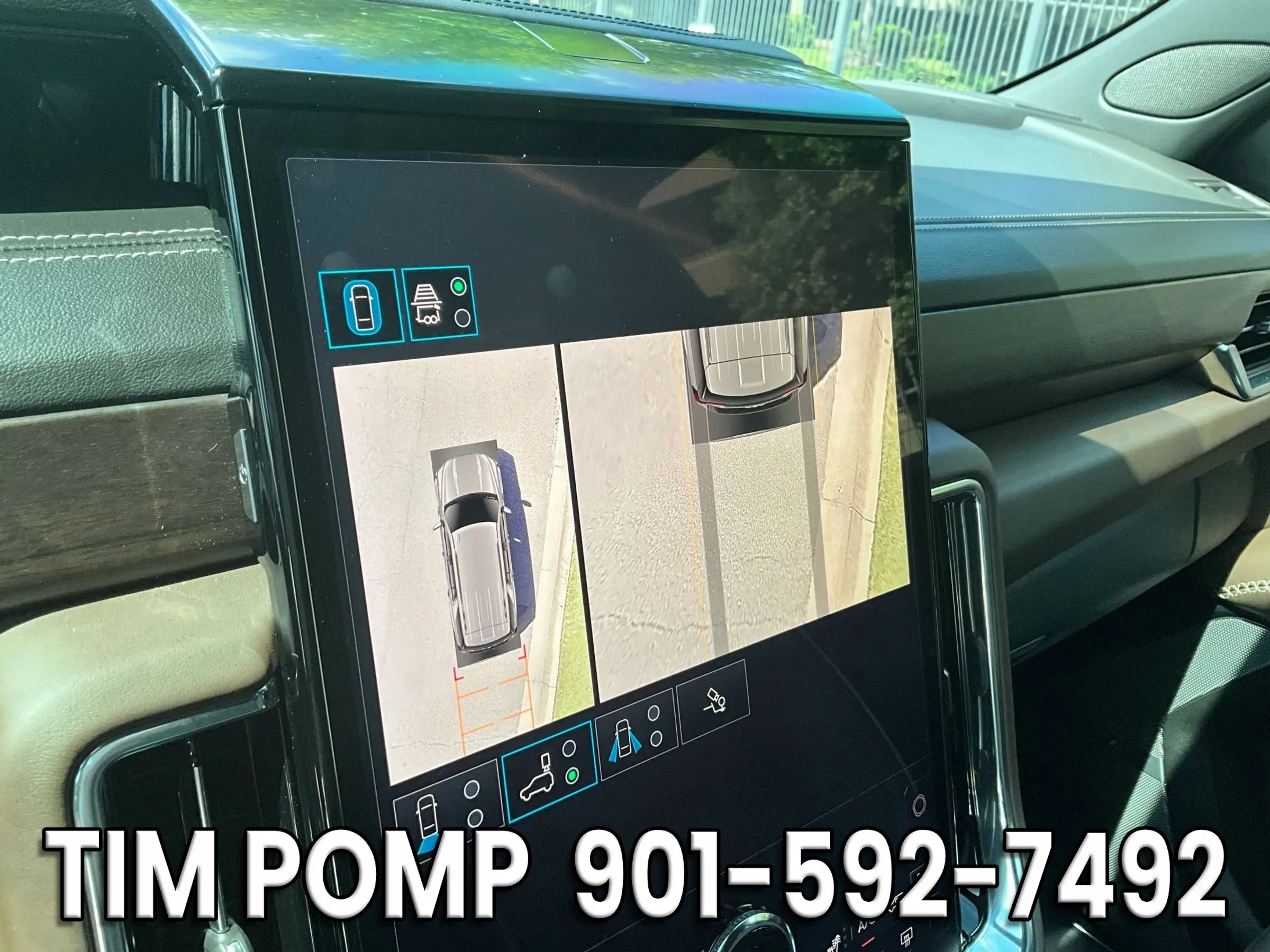 Used 2025 GMC Yukon Denali Ultimate AWD/4WD image 35