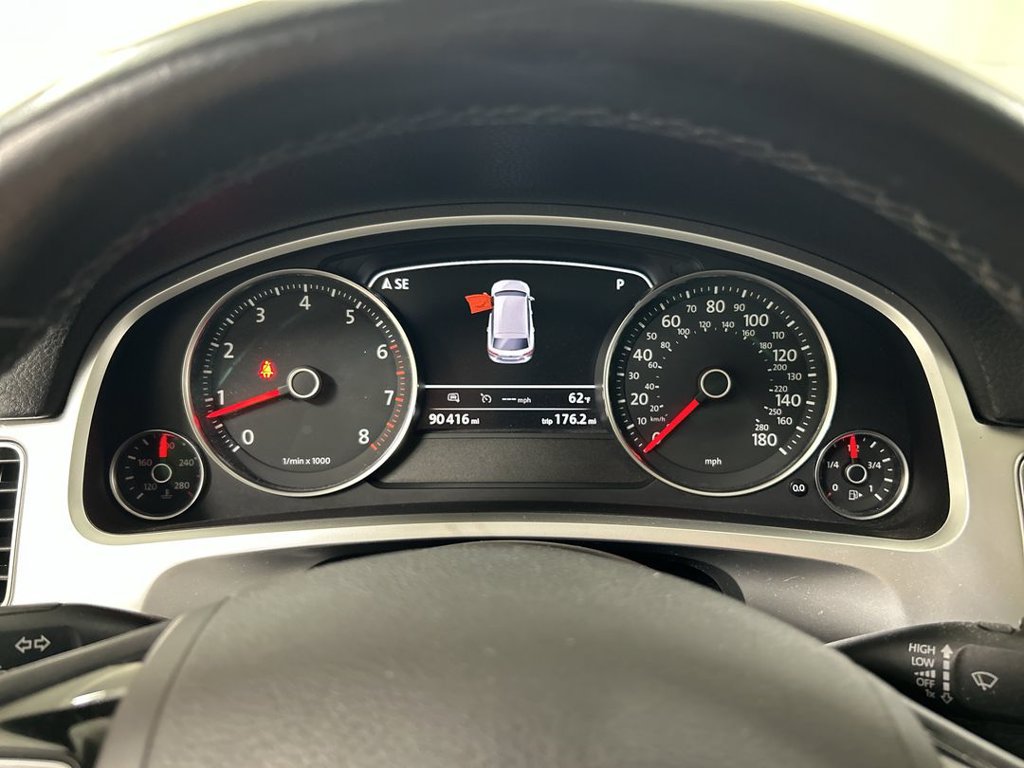 Used 2015 Volkswagen Touareg VR6 AWD/4WD image 13