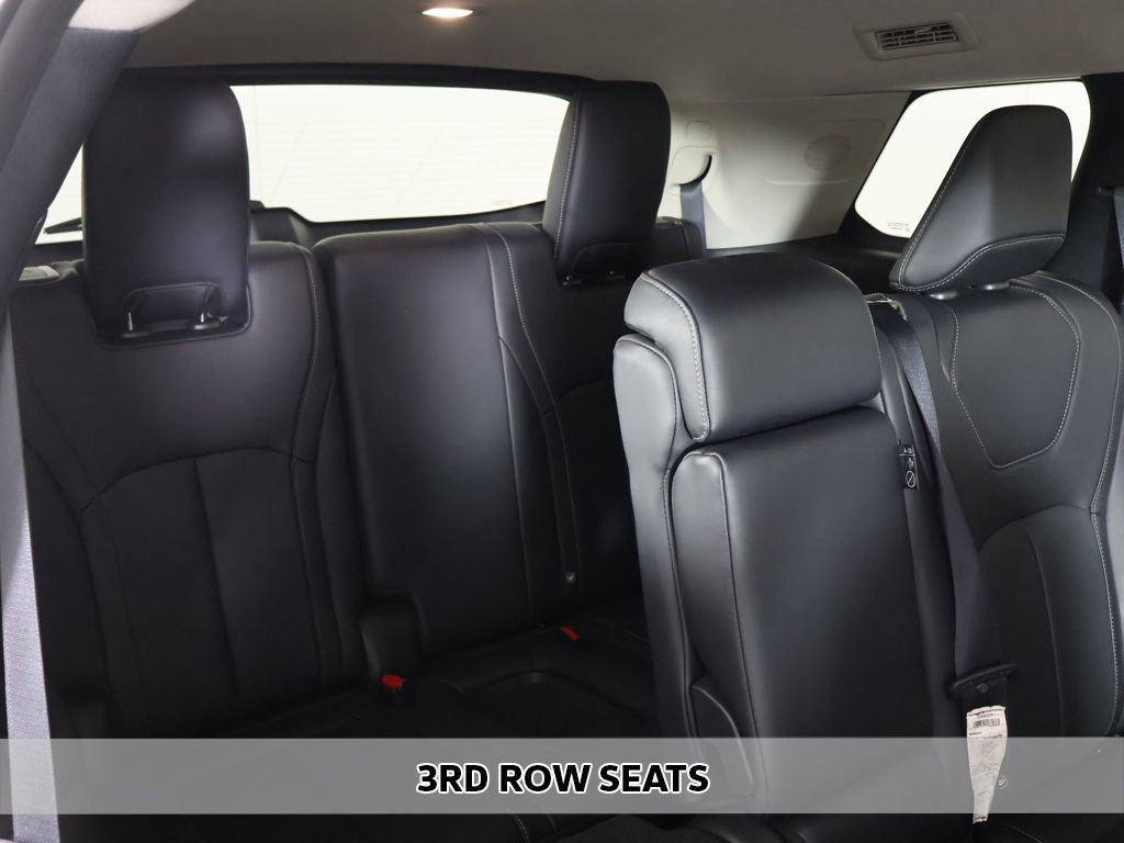 Used 2024 INFINITI QX60 Pure image 16