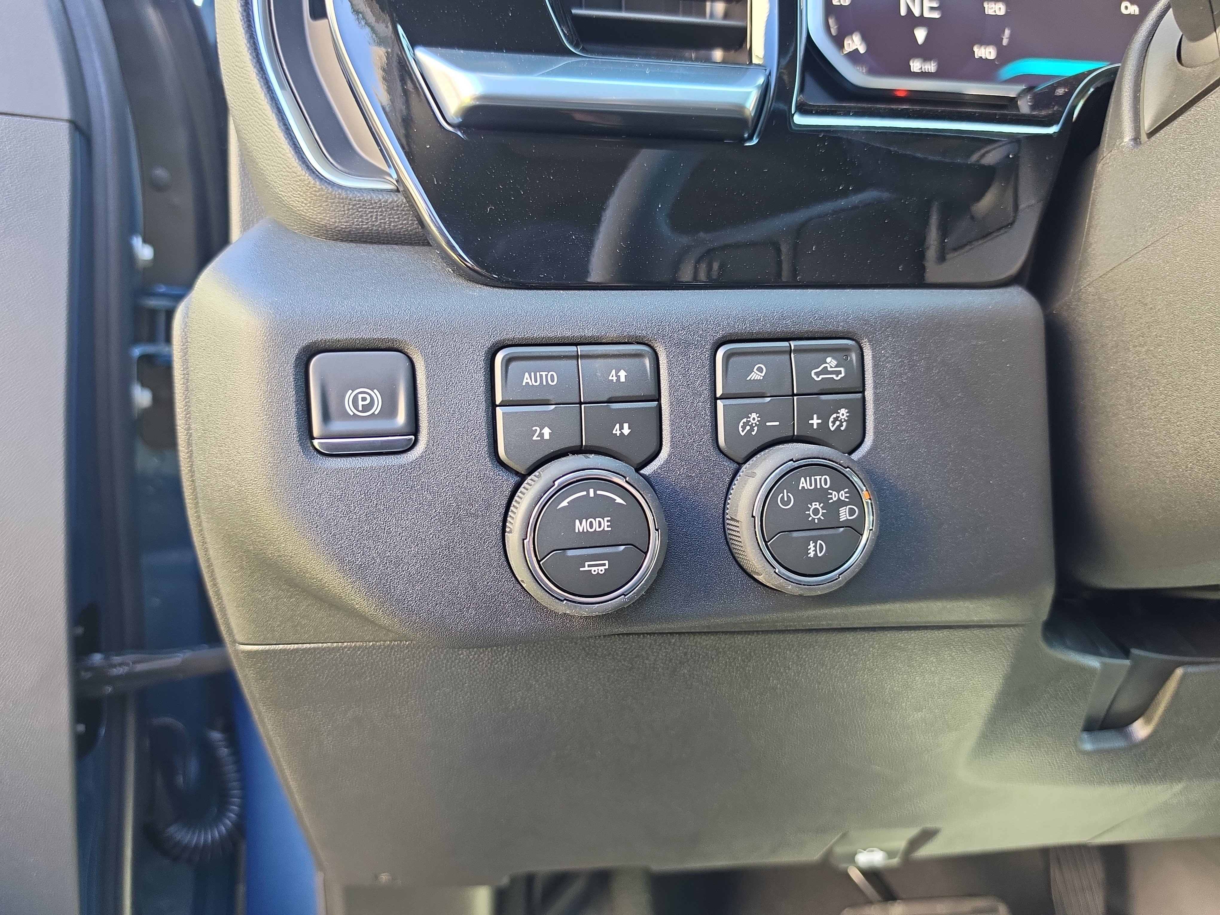 New 2026 Chevrolet Silverado 2500 LT w/ Trail Boss Package AWD/4WD image 20
