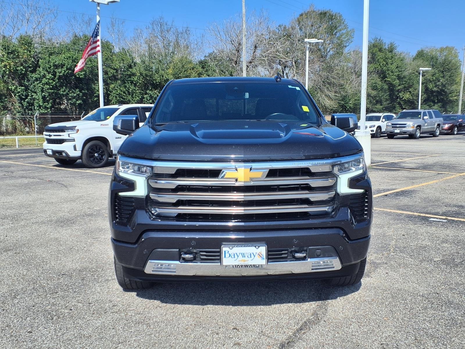 Used 2022 Chevrolet Silverado 1500 High Country w/ High Country Premium Package image 19