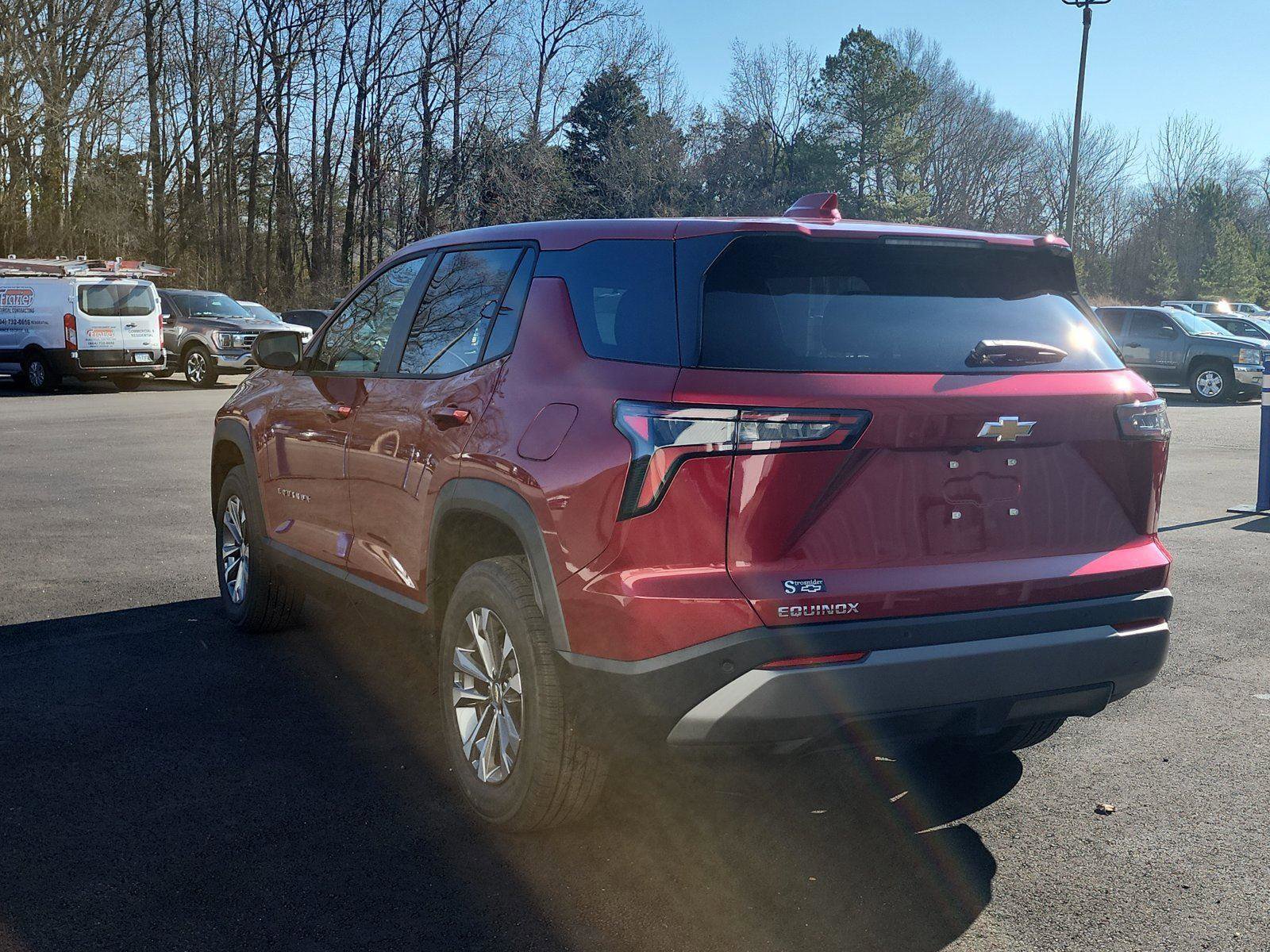 New 2026 Chevrolet Equinox LT w/ Convenience Package II image 3