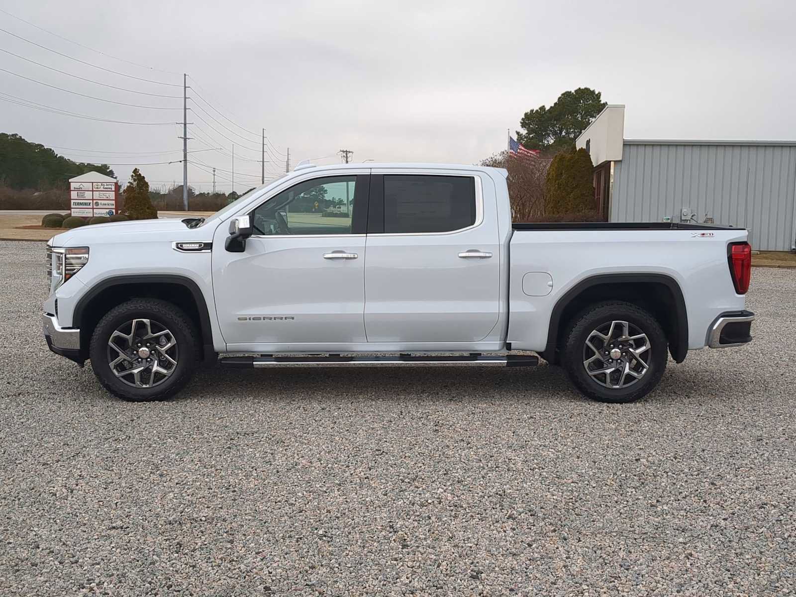 New 2026 GMC Sierra 1500 SLT w/ SLT Premium Plus Package image 5