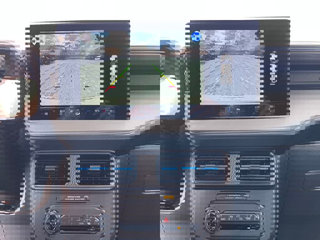 New 2025 Ford Maverick Lobo image 10