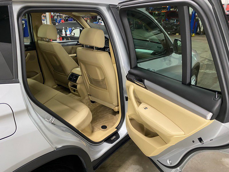 Used 2015 BMW X3 xDrive28d image 24