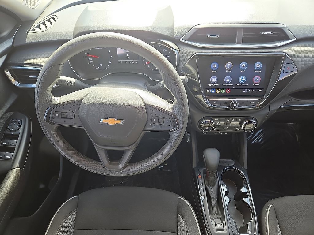 Used 2022 Chevrolet TrailBlazer LT w/ Convenience Package image 18