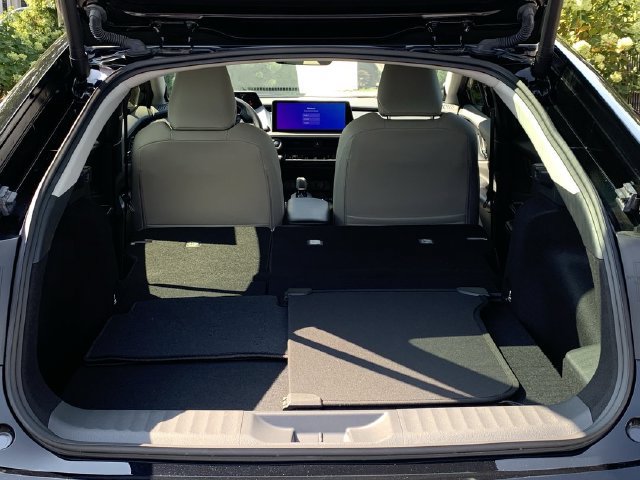 Used 2023 Toyota Prius Limited FWD image 39