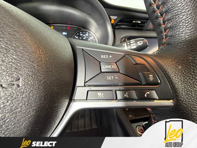 Used 2023 Nissan Kicks SR w/ SR Premium Package FWD image 17