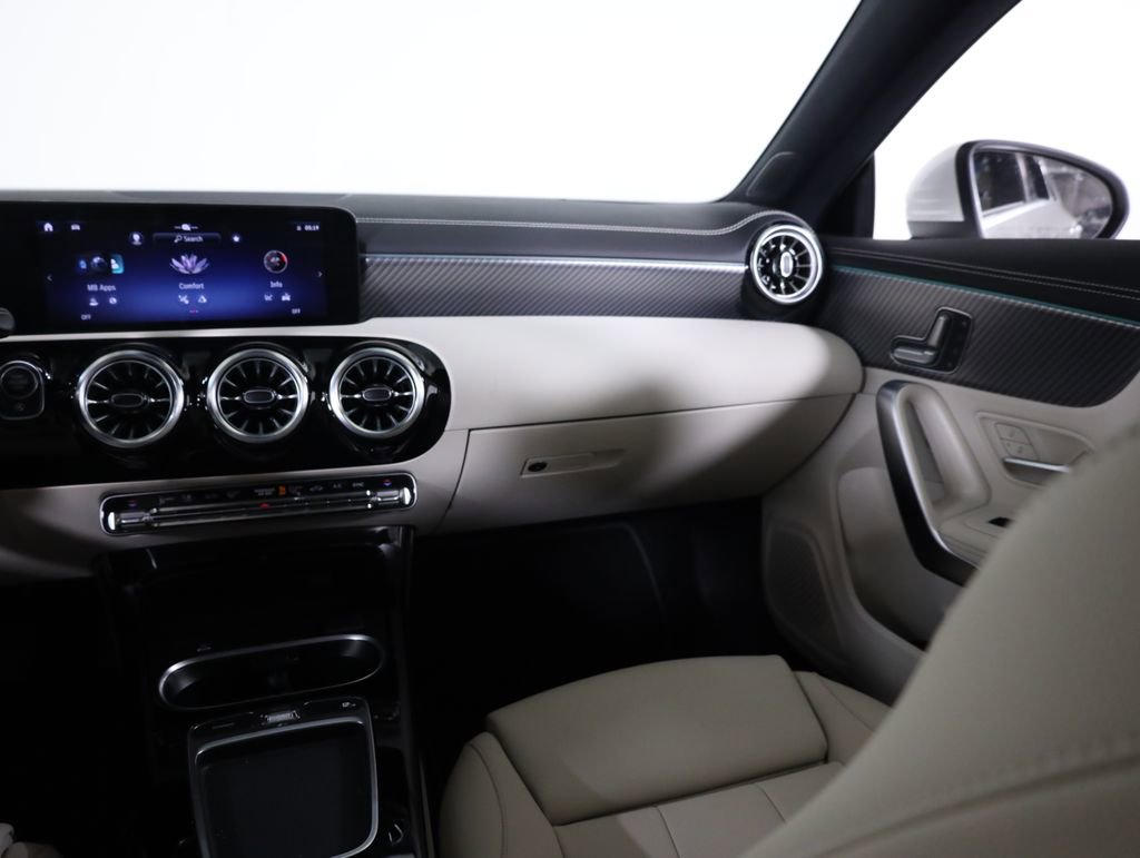 Certified 2025 Mercedes-Benz CLA 250 4MATIC image 45