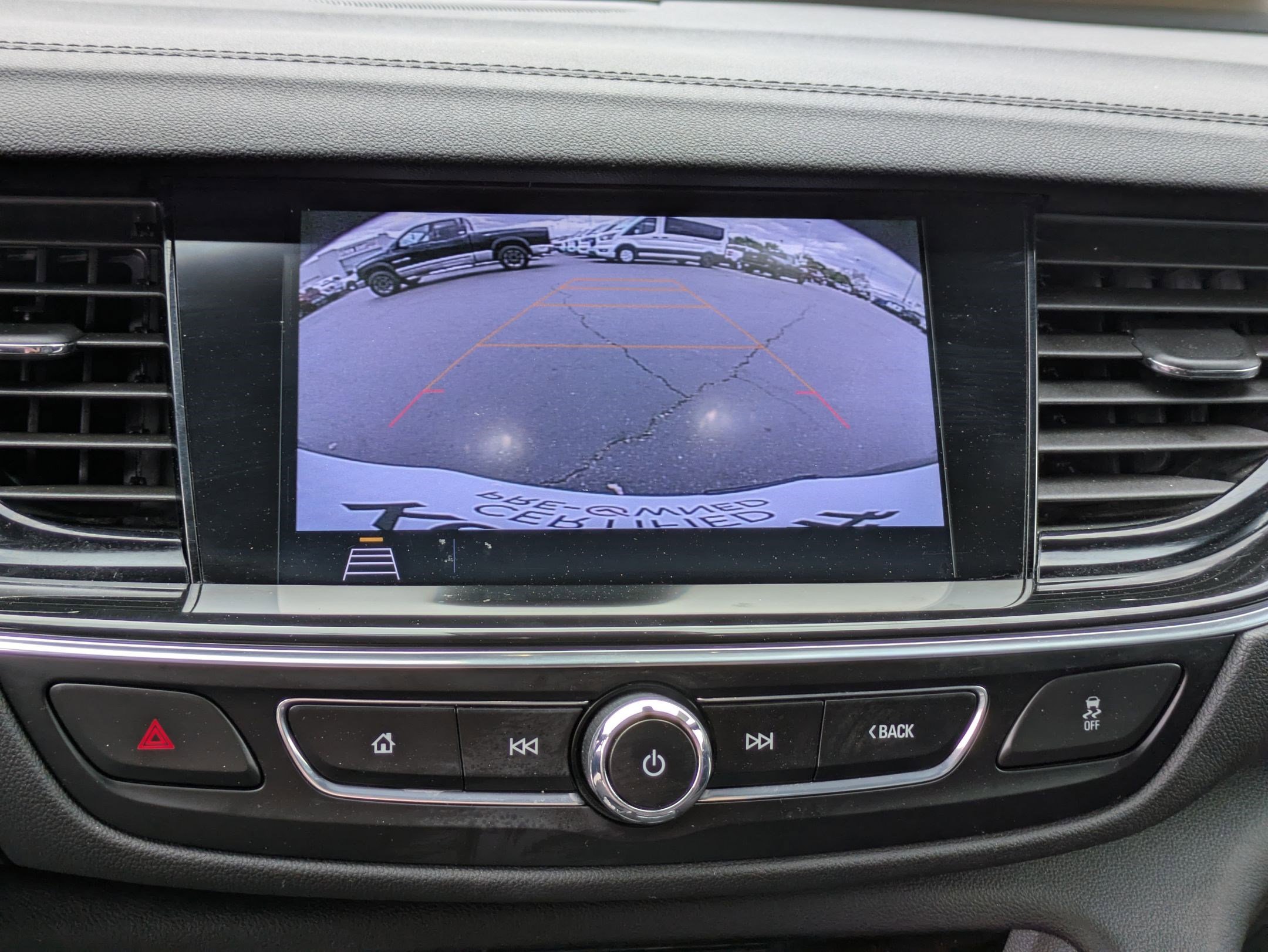 Used 2020 Buick Regal Avenir w/ Driver Confidence Package II image 25