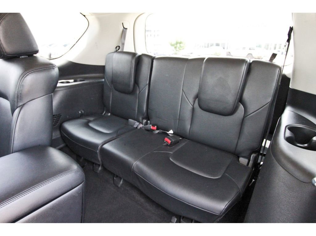 Used 2024 Nissan Armada SL w/ Captain's Chairs Package AWD/4WD image 11