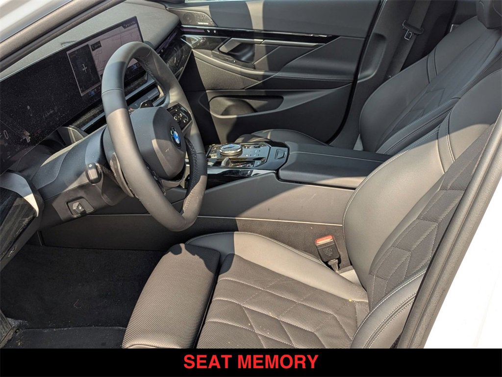 Used 2024 BMW 530i xDrive w/ Convenience Package image 16