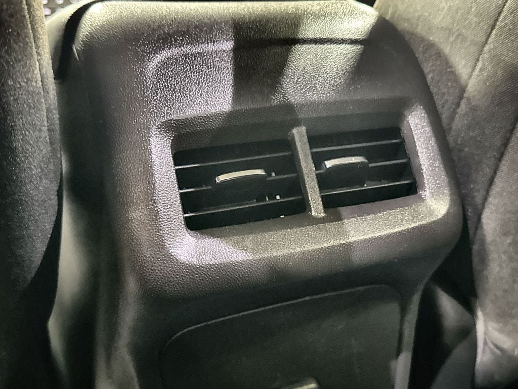 Used 2024 Chevrolet Equinox LT AWD/4WD image 24