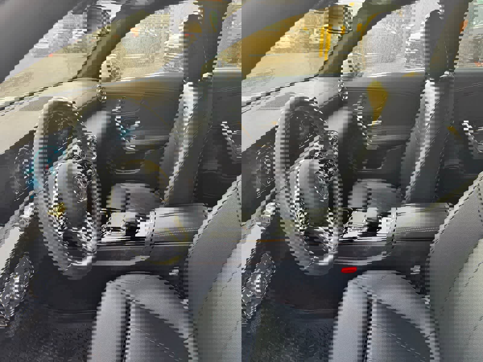 Used 2022 Mercedes-Benz CLA 250 w/ Parking Assistance Package image 5